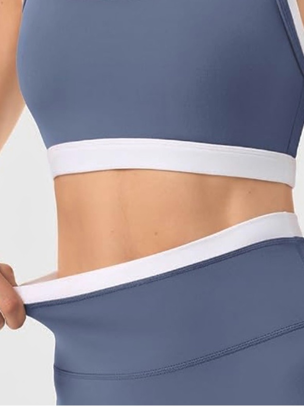 Women's High-Waist Athletic 2pc Shorts and Crop Top Set - Slate Muted Light Blue - Picture 5 of 6
